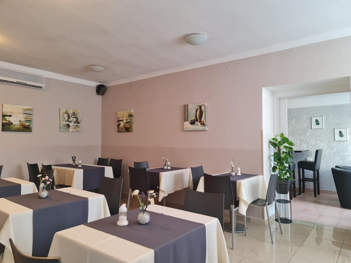Garni Hotel Keltika إيزولا المظهر الخارجي الصورة