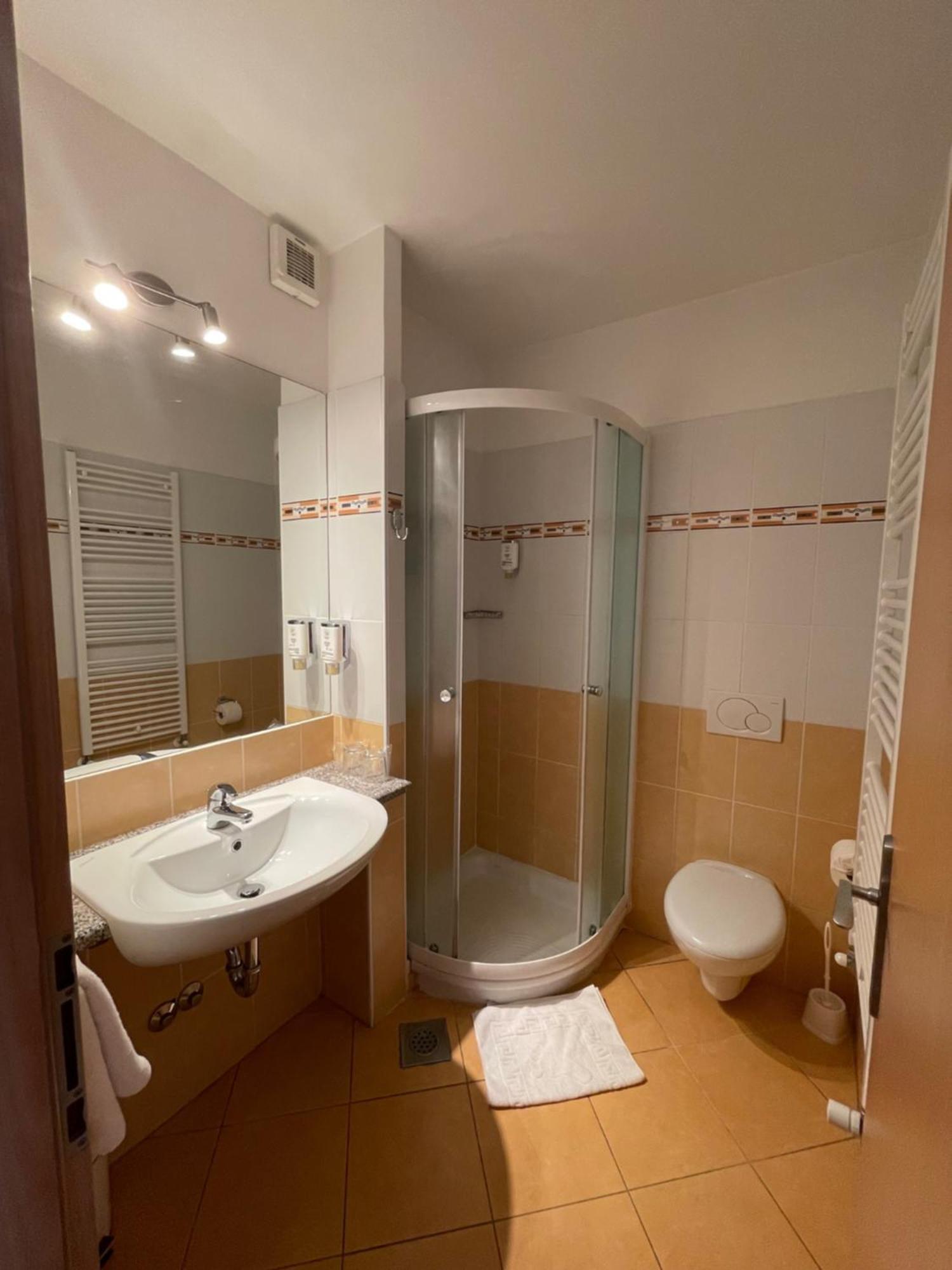 Garni Hotel Keltika إيزولا المظهر الخارجي الصورة
