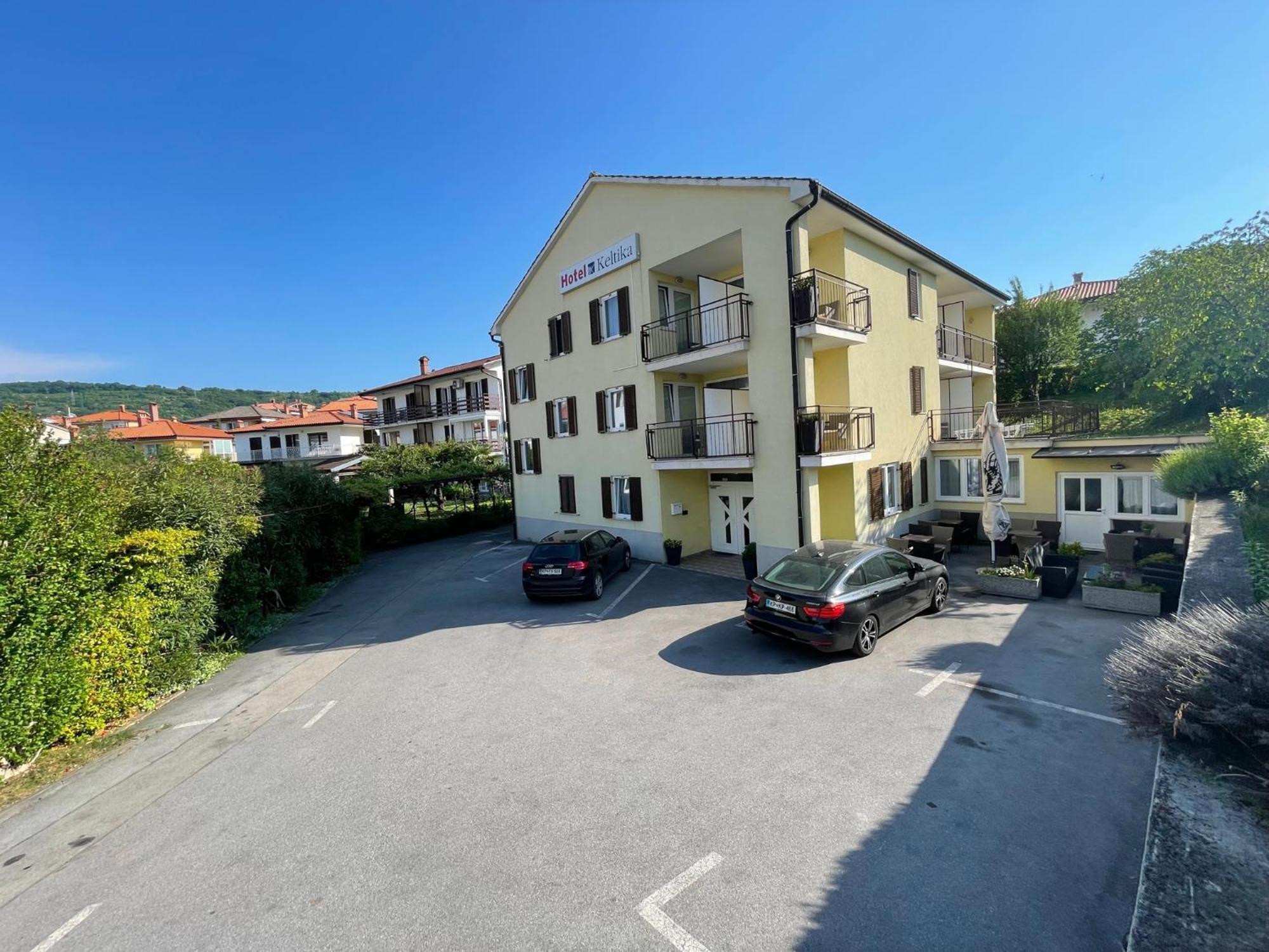 Garni Hotel Keltika إيزولا المظهر الخارجي الصورة