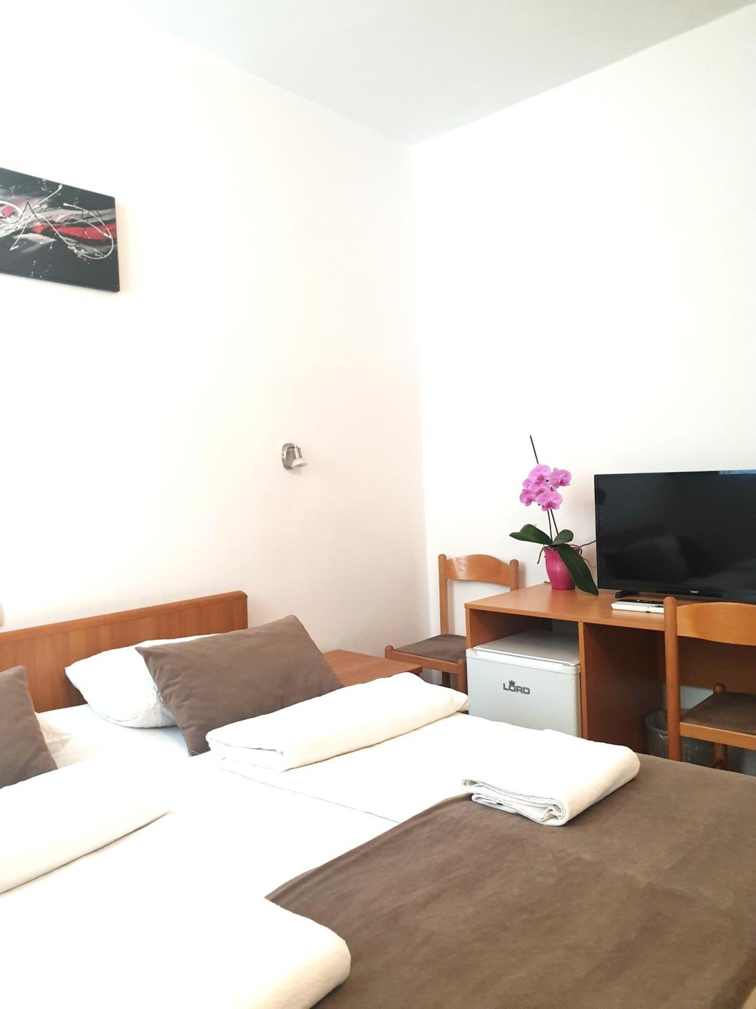 Garni Hotel Keltika إيزولا المظهر الخارجي الصورة